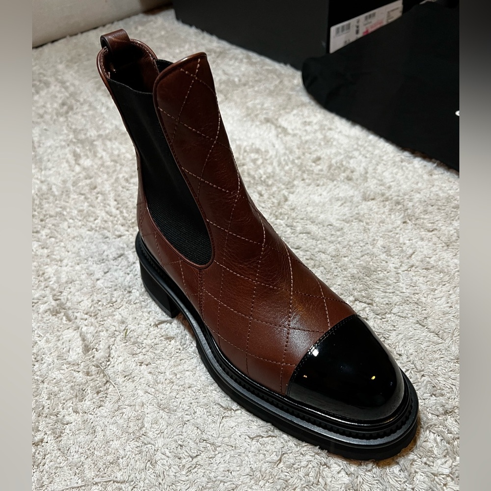 Chanel Calfskin Patent Cap Toe Quilted Short Boots 38.5 Brown/Black - Picture 6 of 16